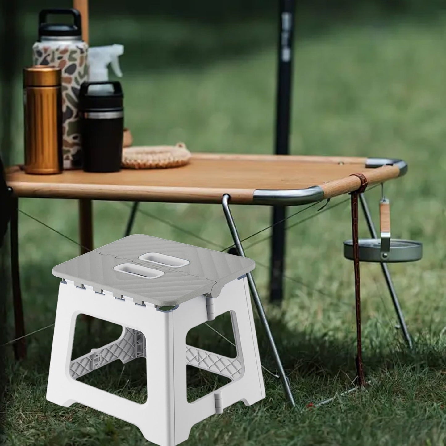 VANLOFE Foldable Step Stool for Adults, Portable Plastic Small Step Stool – Lightweight Compact Small Stool for Camping, Outdoor, Home, Low Stool with Non-Slip Base, Supports 250lbs, Easy Storage