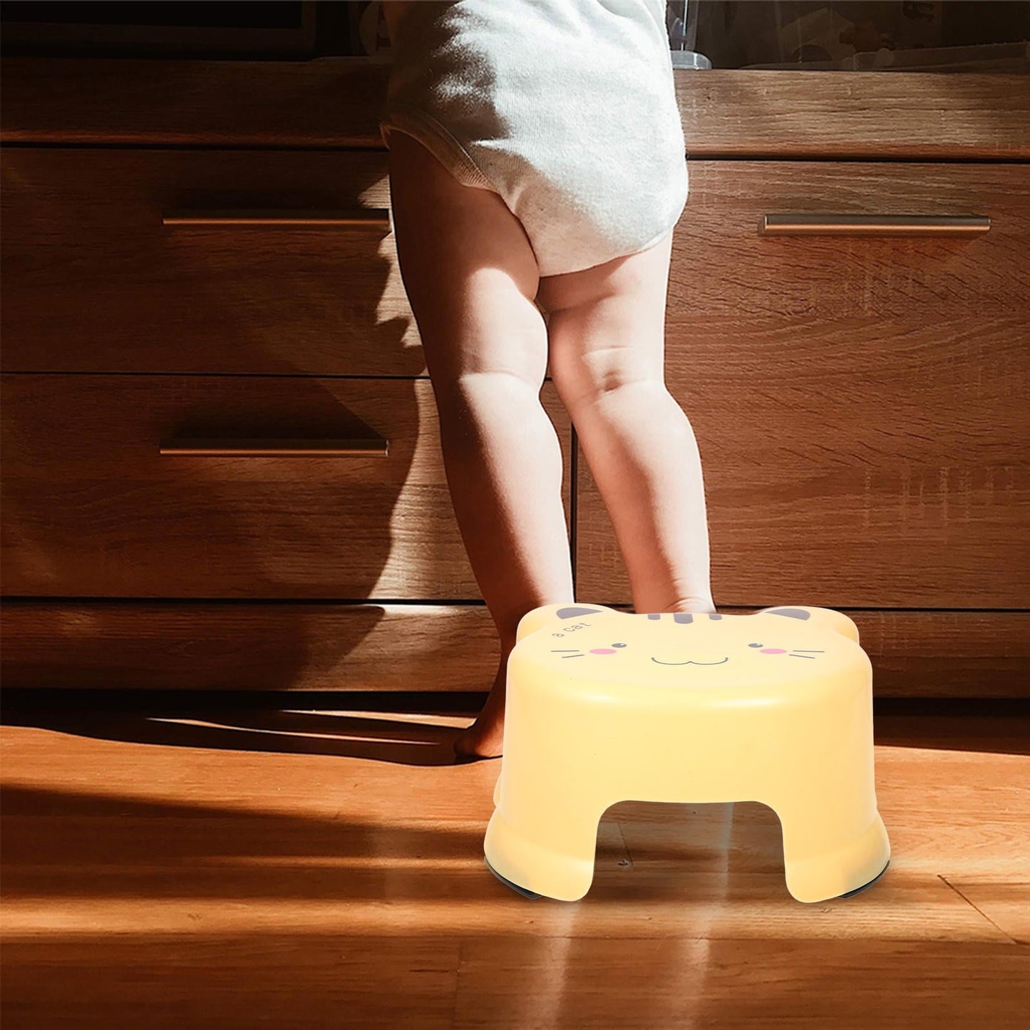 UNOMOR Children Stool Yellow Plastic Non-slip Stool for Kids Bath 1Pack