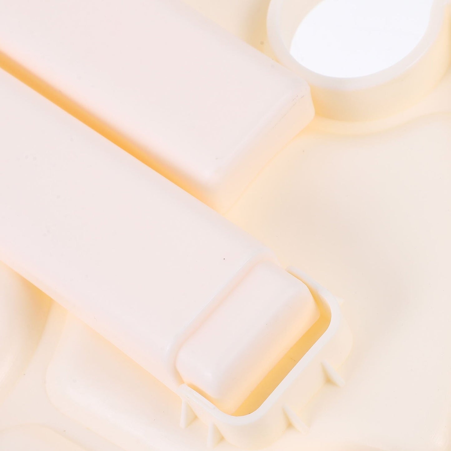 Raindrops 1Set Compact Folding Table for Outdoor Use with Rectangular Shape White Plastic 11.8X11.8X11.8in