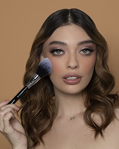 Sigma Beauty F24 All-Over Powder™ Brush