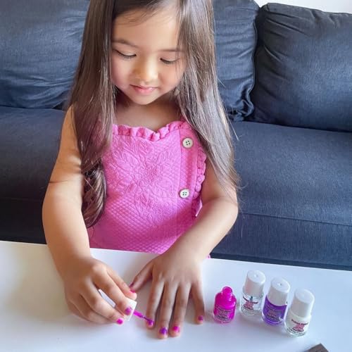 Piggy Paint | 100% Non-Toxic Girls Nail Polish | Safe, Cruelty-free, Vegan, & Scented for Kids | Showstopper Starter Set