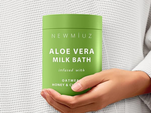 Creamy Oats Milk Bath Soak Hydrate Moisturize Soften Skin Aloe Vera Honey Chamomile Luxury Spa Bath Salt Christmas Birthday Relaxation Gift for Women