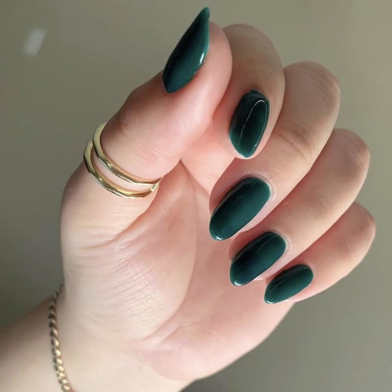 DND Gel Polish Set - 1 each of Gel Polish and Nail Polish, 747 Auora Green, 0.5 Fl Oz